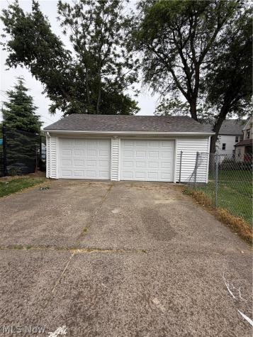 3139 W 82nd Street Cleveland OH 44102