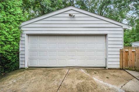 5528 Huron Road Lyndhurst OH 44124
