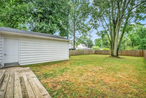 5528 Huron Road Lyndhurst OH 44124