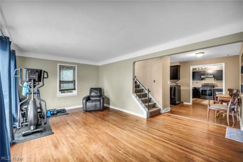 5528 Huron Road Lyndhurst OH 44124