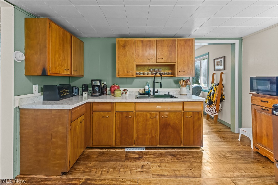 19112 State Route 152 Toronto OH 43964
