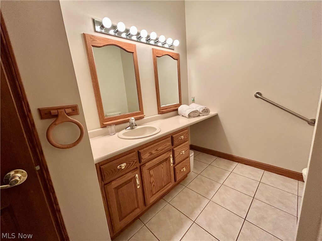 8707 Fairweather Trail Poland OH 44514