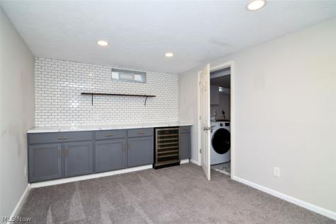 3574 Farland Road University Heights OH 44118