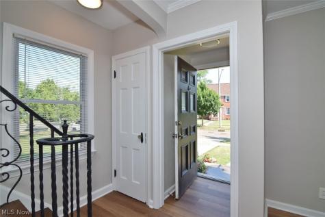 3574 Farland Road University Heights OH 44118