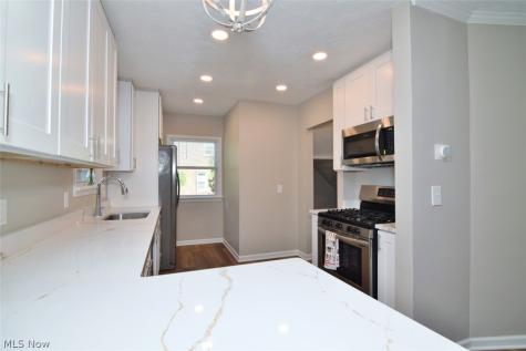 3574 Farland Road University Heights OH 44118
