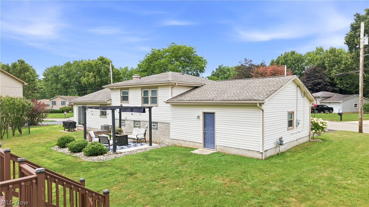 503 Meadowland Drive Hubbard OH 44425