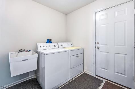 4420 Archer Road Cleveland OH 44105