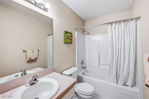 4420 Archer Road Cleveland OH 44105