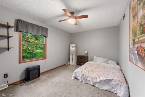 19874 Echo Drive Strongsville OH 44149