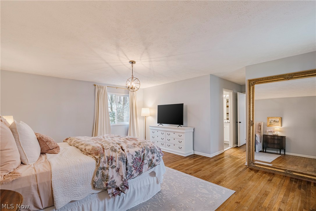 17091 Wing Road Chagrin Falls OH 44023