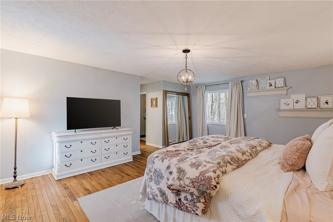 17091 Wing Road Chagrin Falls OH 44023