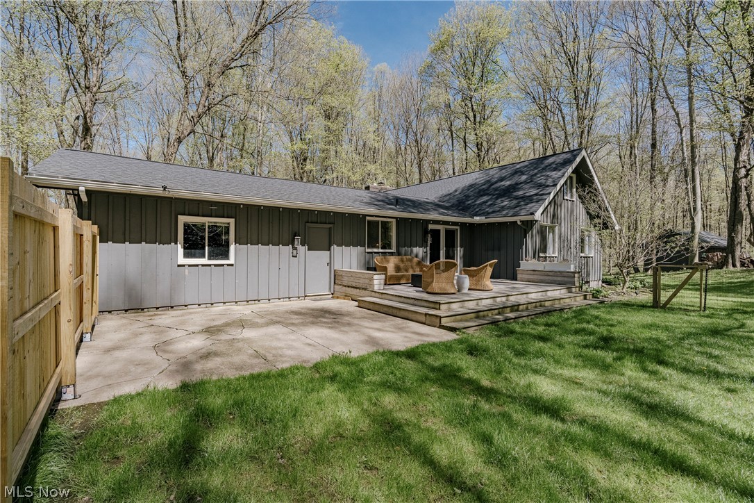 17091 Wing Road Chagrin Falls OH 44023