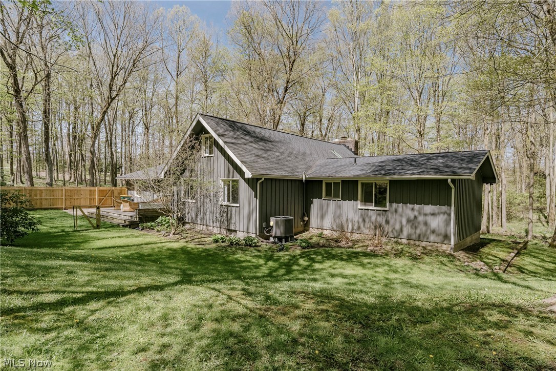 17091 Wing Road Chagrin Falls OH 44023