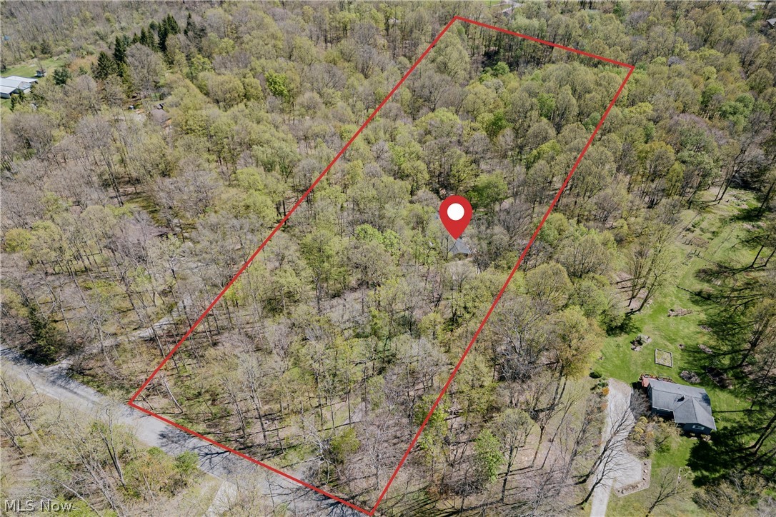 17091 Wing Road Chagrin Falls OH 44023