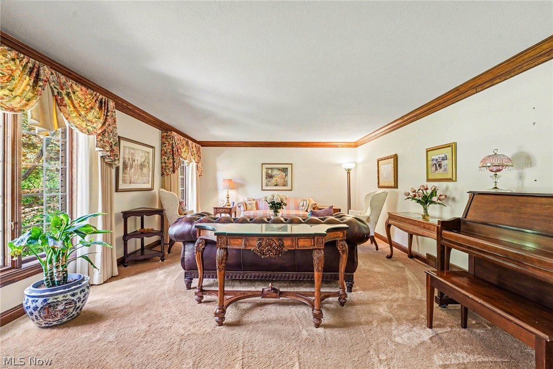 33328 Allenbury Drive Solon OH 44139