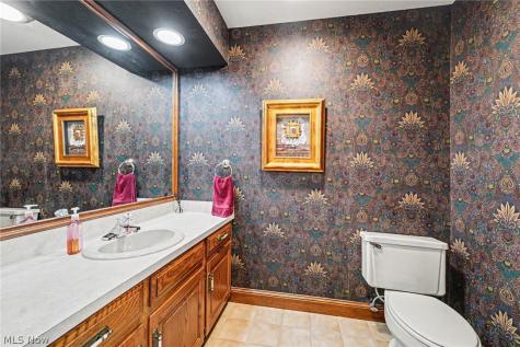 33328 Allenbury Drive Solon OH 44139