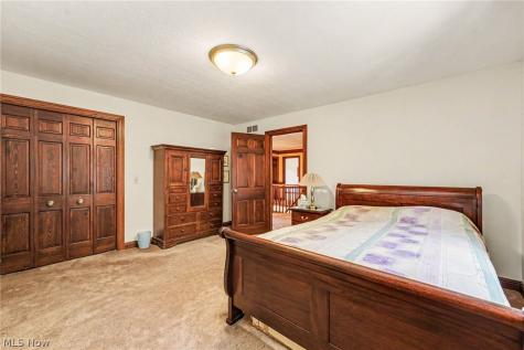 33328 Allenbury Drive Solon OH 44139