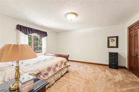 33328 Allenbury Drive Solon OH 44139