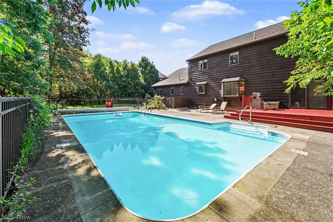 33328 Allenbury Drive Solon OH 44139