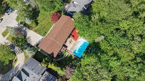 33328 Allenbury Drive Solon OH 44139