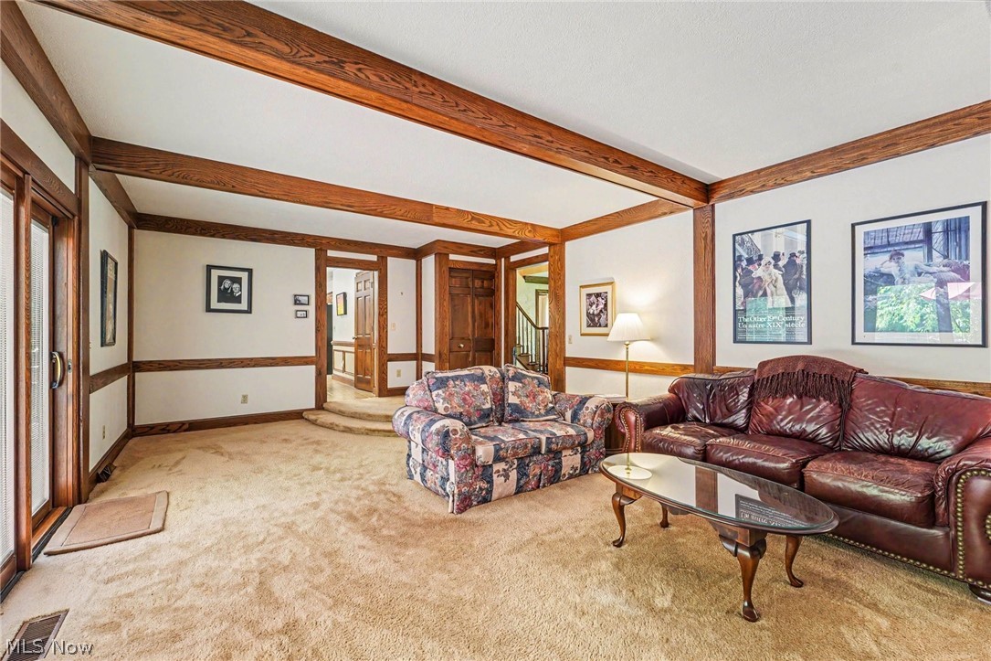 33328 Allenbury Drive Solon OH 44139