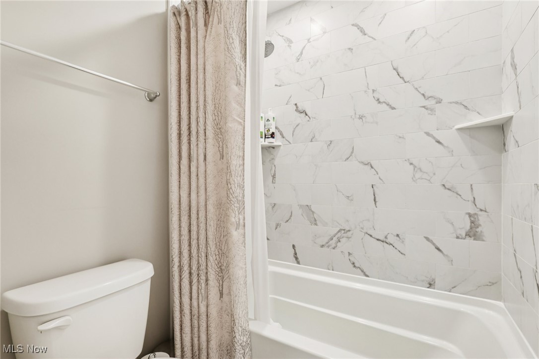 36728 Capri Lane North Ridgeville OH 44039