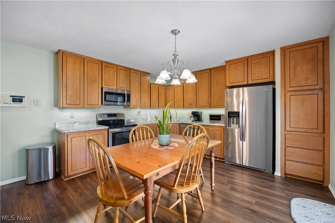 13081 Olympus Way Strongsville OH 44149