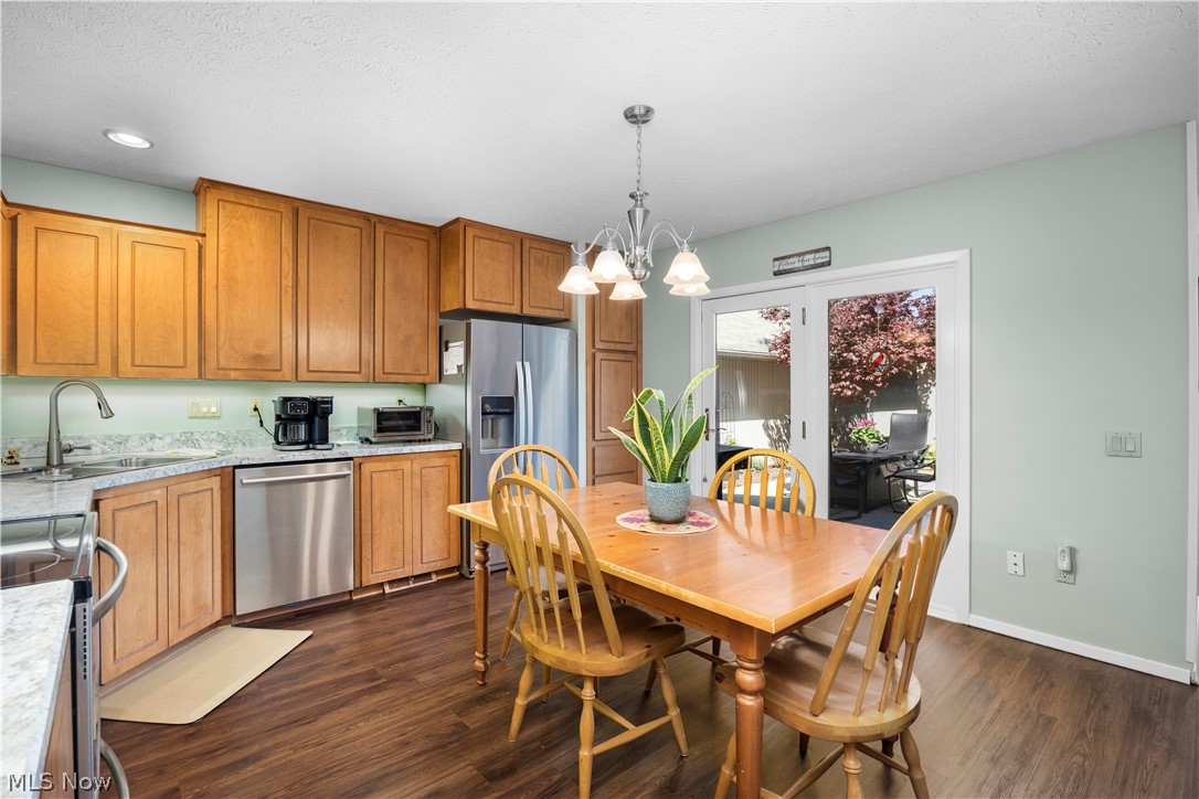 13081 Olympus Way Strongsville OH 44149
