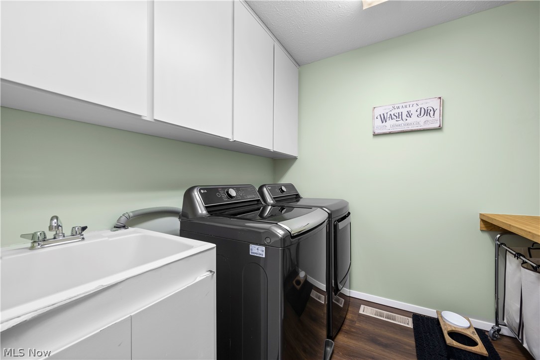 13081 Olympus Way Strongsville OH 44149