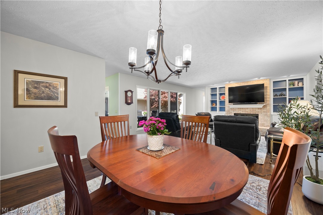 13081 Olympus Way Strongsville OH 44149