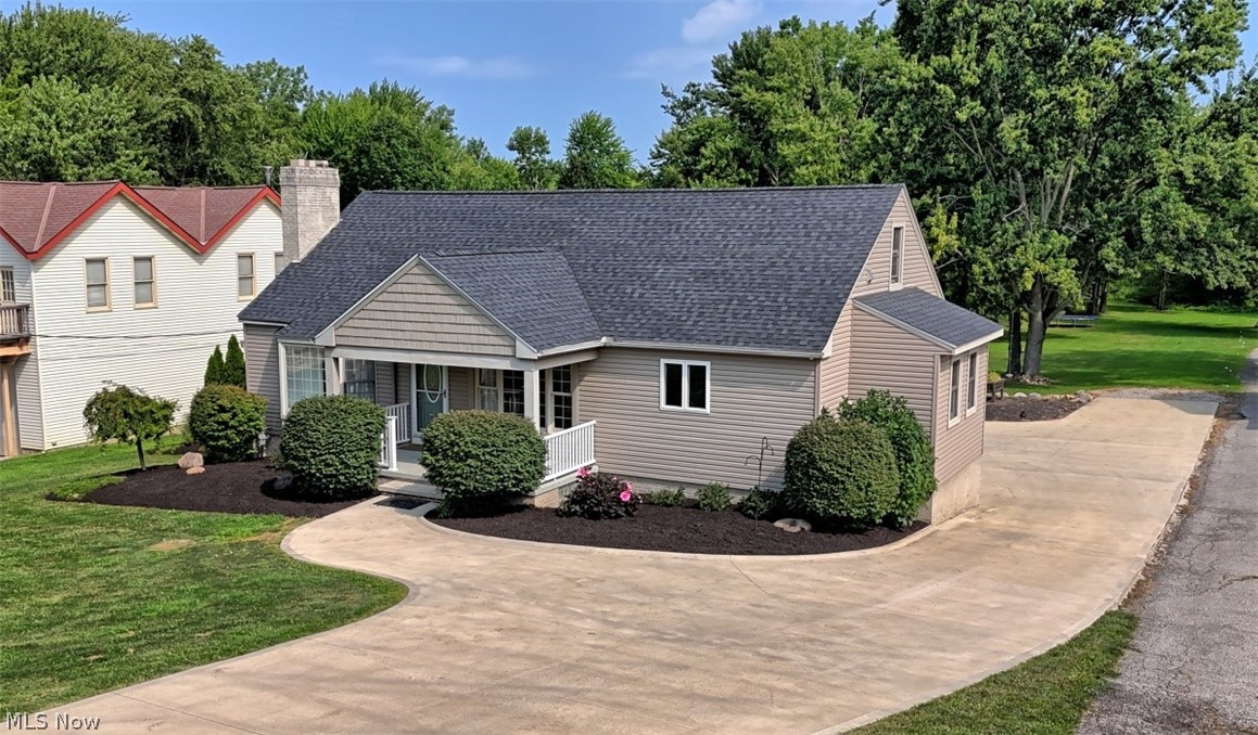32618 Detroit Road Avon OH 44011