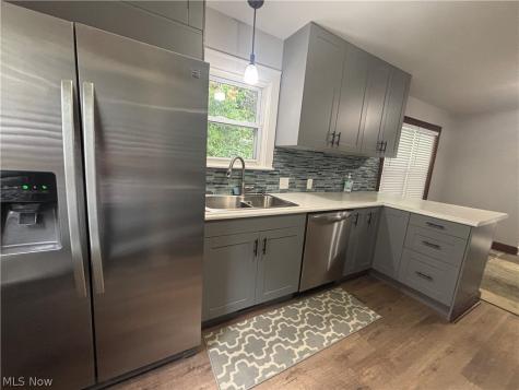 648 Crown Avenue Ravenna OH 44266