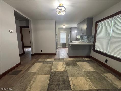 648 Crown Avenue Ravenna OH 44266