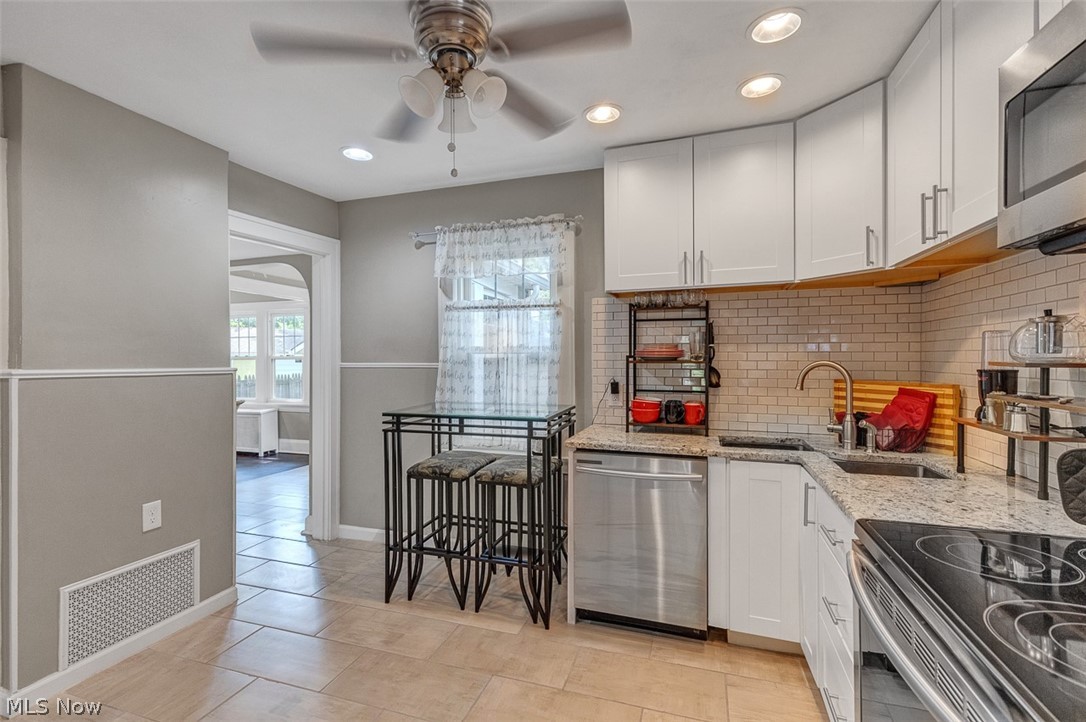 2972 Yorkshire Road Cleveland Heights OH 44118