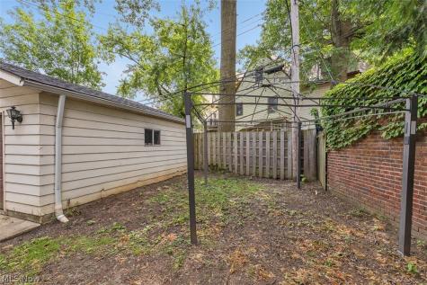 2972 Yorkshire Road Cleveland Heights OH 44118