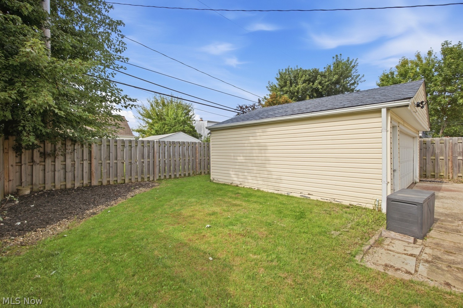 416 E 330th Street Willowick OH 44095
