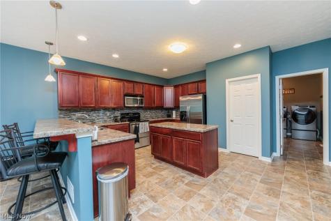 27078 Waterside Drive Olmsted Twp OH 44138