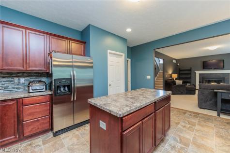 27078 Waterside Drive Olmsted Twp OH 44138