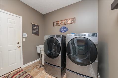 27078 Waterside Drive Olmsted Twp OH 44138