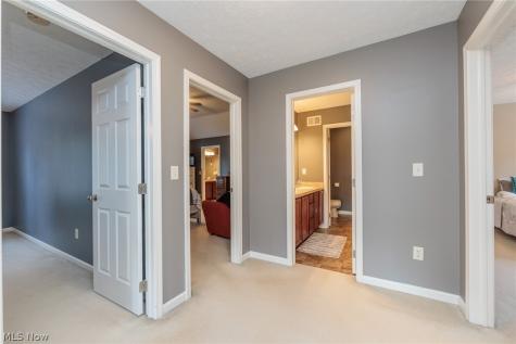 27078 Waterside Drive Olmsted Twp OH 44138