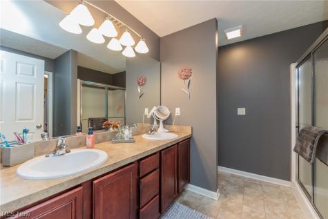 27078 Waterside Drive Olmsted Twp OH 44138