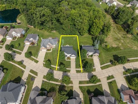 27078 Waterside Drive Olmsted Twp OH 44138