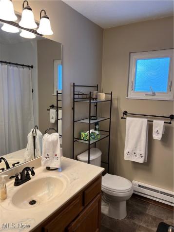 418 Carol Lane Elyria OH 44035
