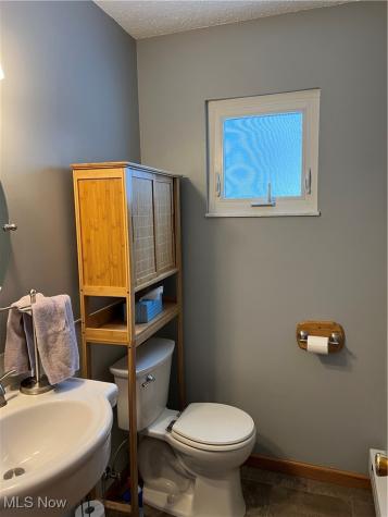 418 Carol Lane Elyria OH 44035