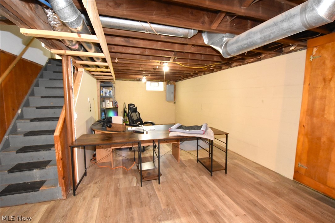 565 E Hopocan Avenue Barberton OH 44203