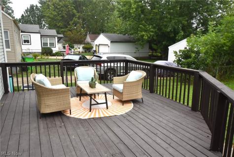 565 E Hopocan Avenue Barberton OH 44203