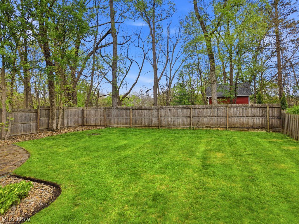 283 Miles Road Chagrin Falls OH 44022