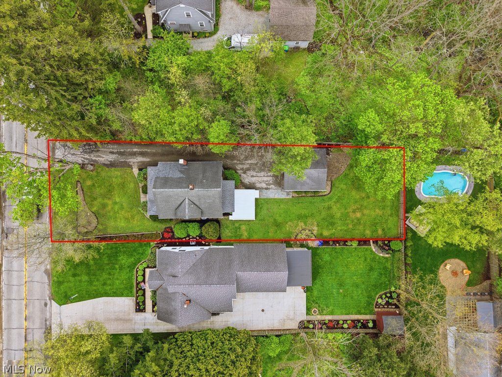 283 Miles Road Chagrin Falls OH 44022