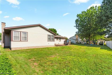 12534 Springwater Avenue NW Uniontown OH 44685