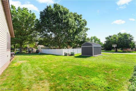 12534 Springwater Avenue NW Uniontown OH 44685